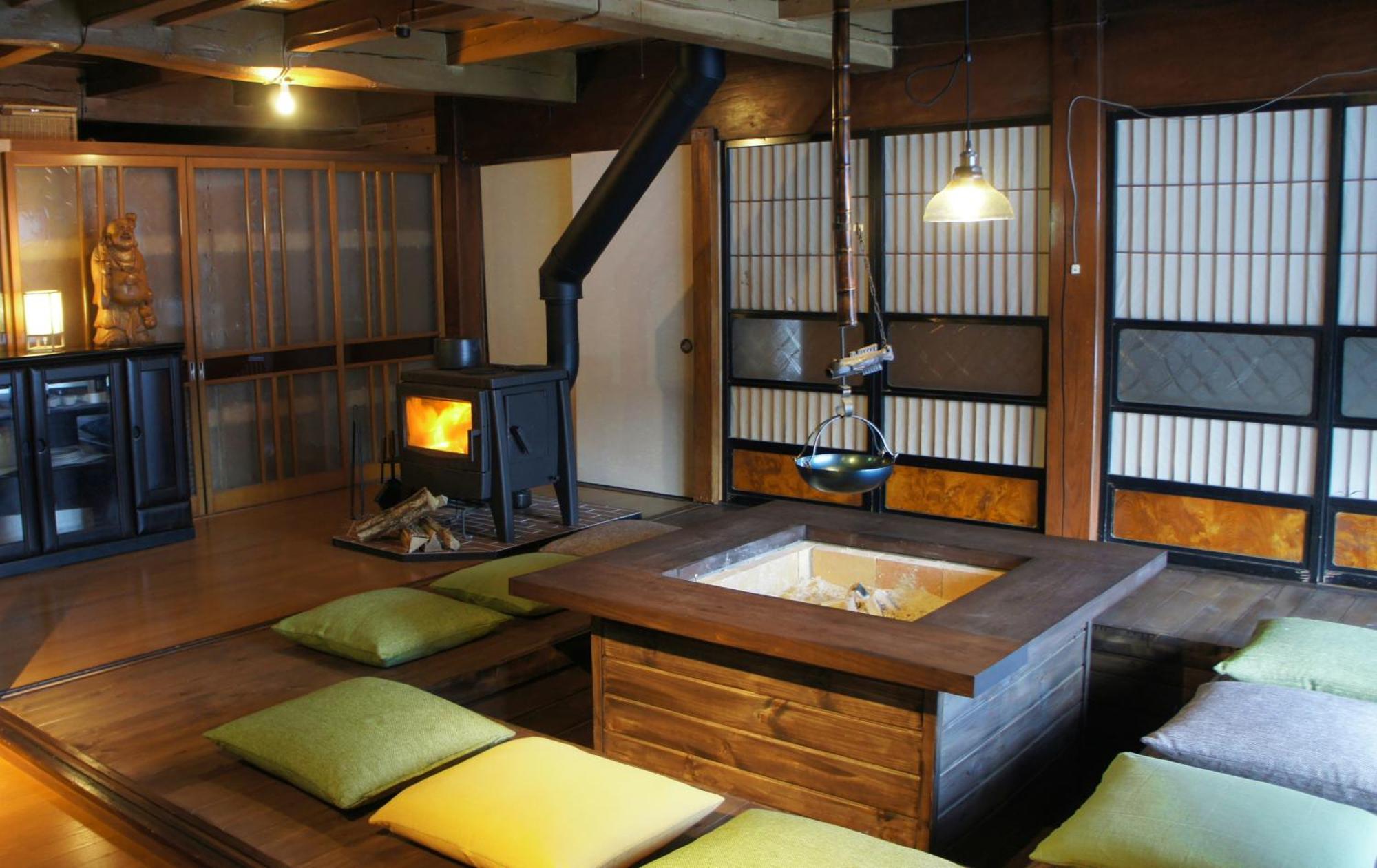 白馬の黒馬　Darkhorse @Hakuba Hotel Buitenkant foto