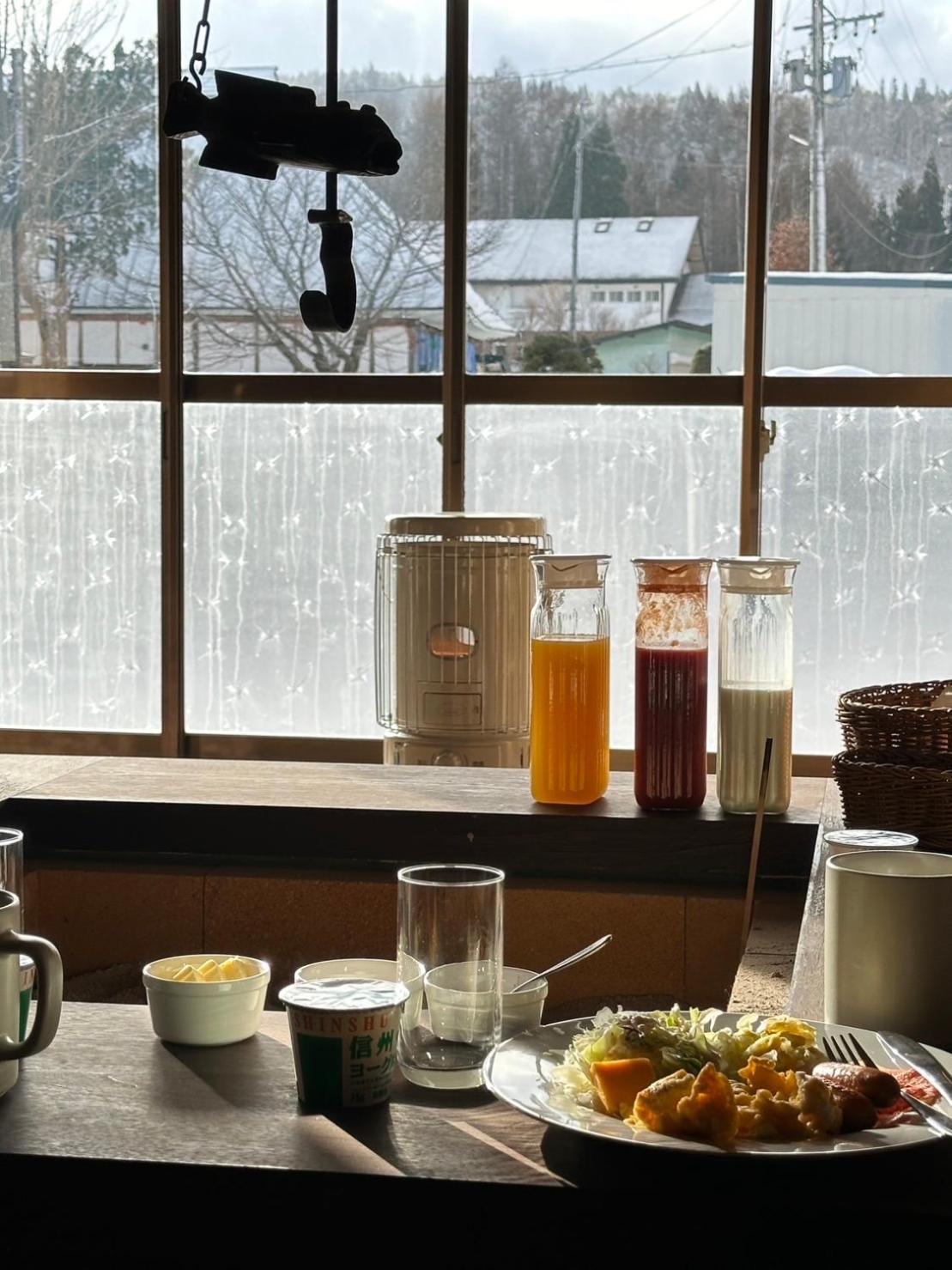 白馬の黒馬　Darkhorse @Hakuba Hotel Buitenkant foto