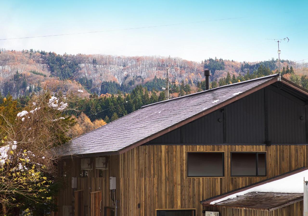 白馬の黒馬　Darkhorse @Hakuba Hotel Buitenkant foto